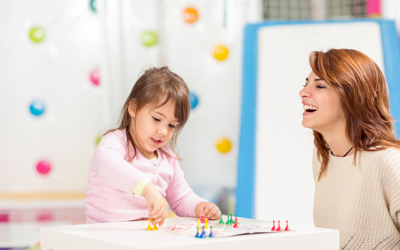 Como cuidar de uma criança autista na quarentena?